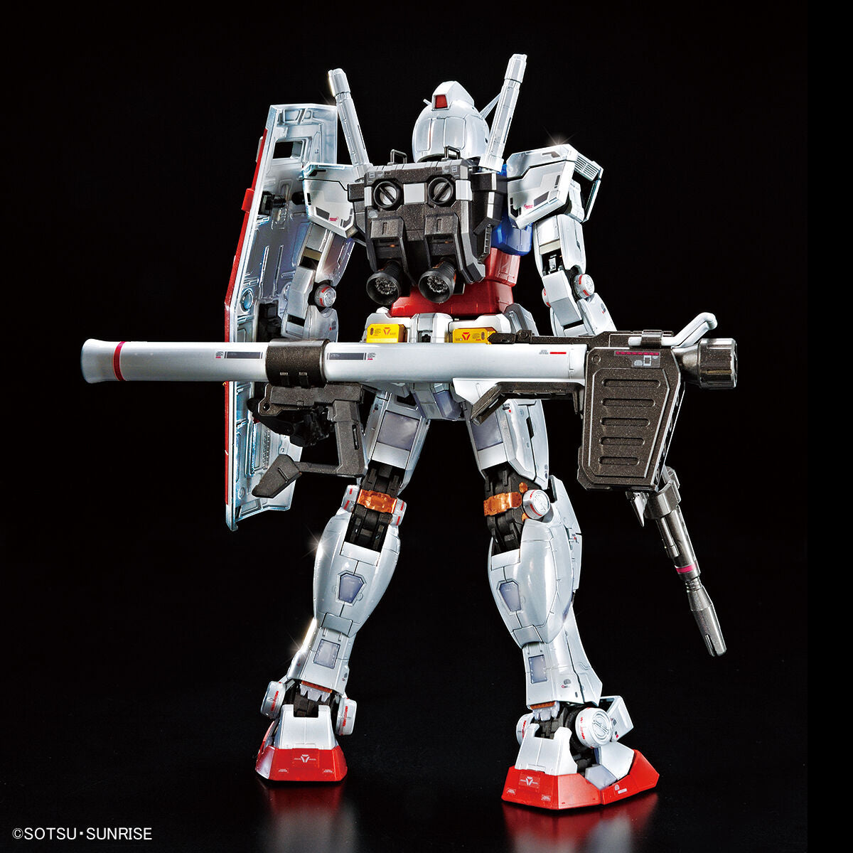 MG 1/100 RX-78-2 Gundam Ver.3.0 (Gundam Base Limited / Titanium Finish)