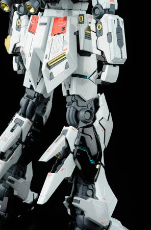 MG 1/100 Nu Gundam Ver.Ka [Titanium Finish]