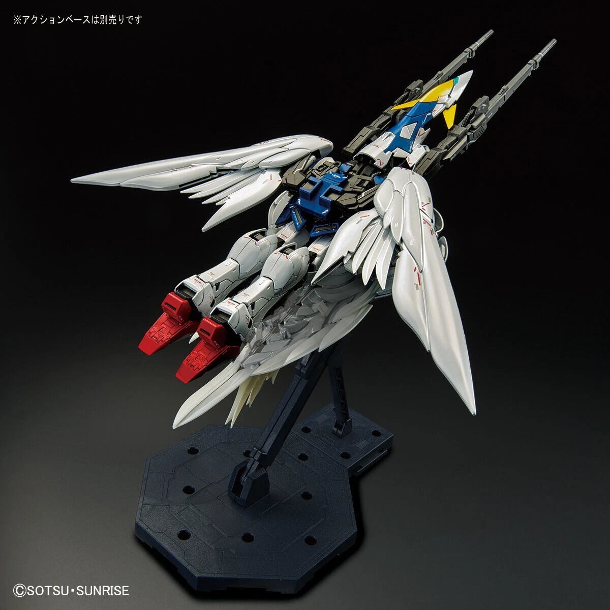 MG 1/100 Wing Gundam Zero EW Ver.Ka (Gundam Base Limited / Titanium Finish)